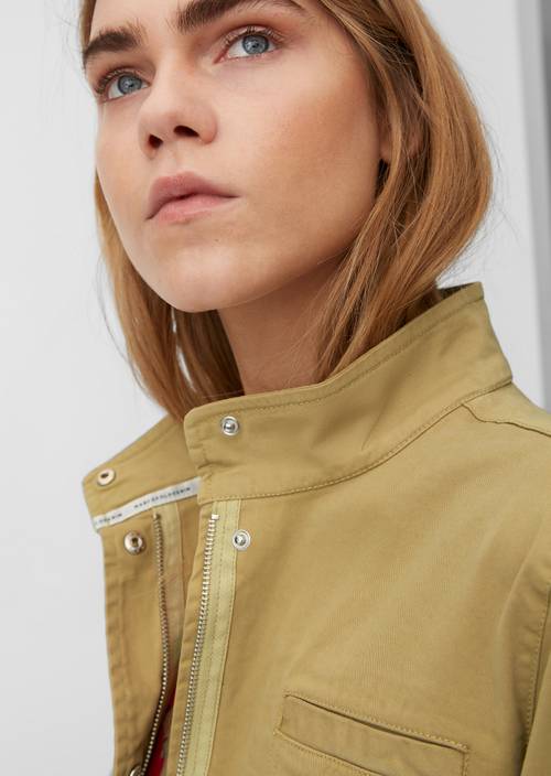 Field-Jacket Bleached olive in Detailansicht