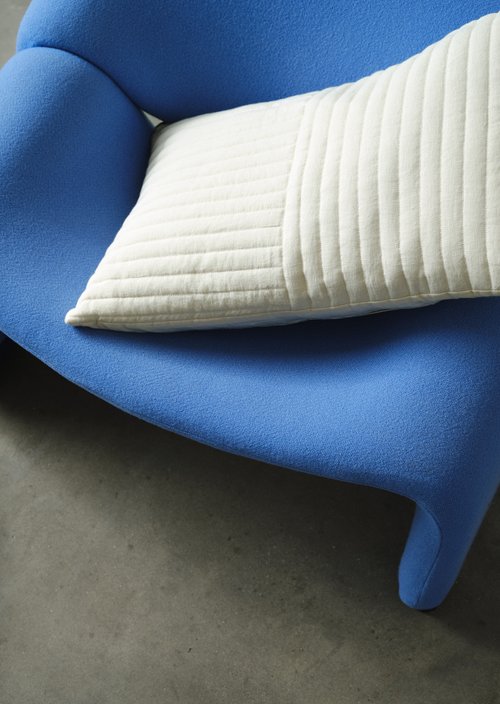 Cushion model Viosa — Natural White