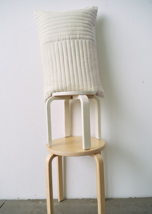 Cushion model Viosa — Natural White