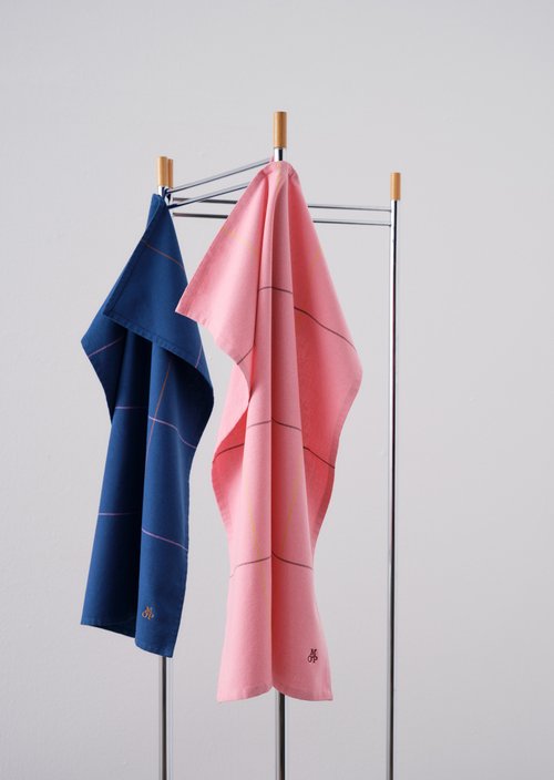 Checkered tea towel — Multi Pink