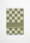 Guest towel Model Checker with jacquard check pattern - green