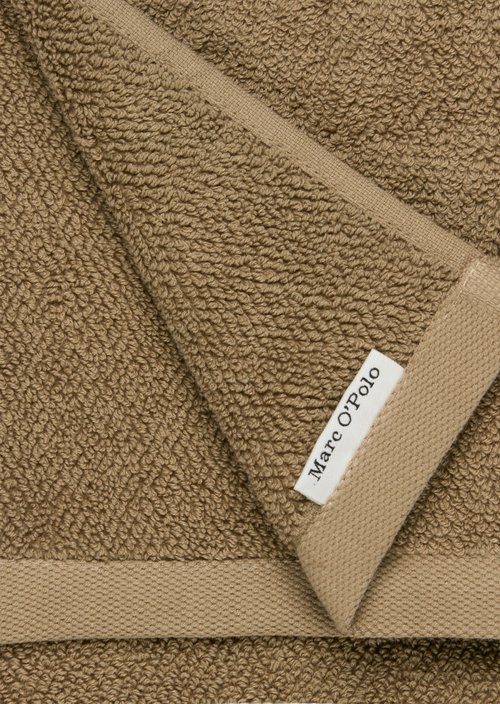 Timeless Guest Towel — Oakwood