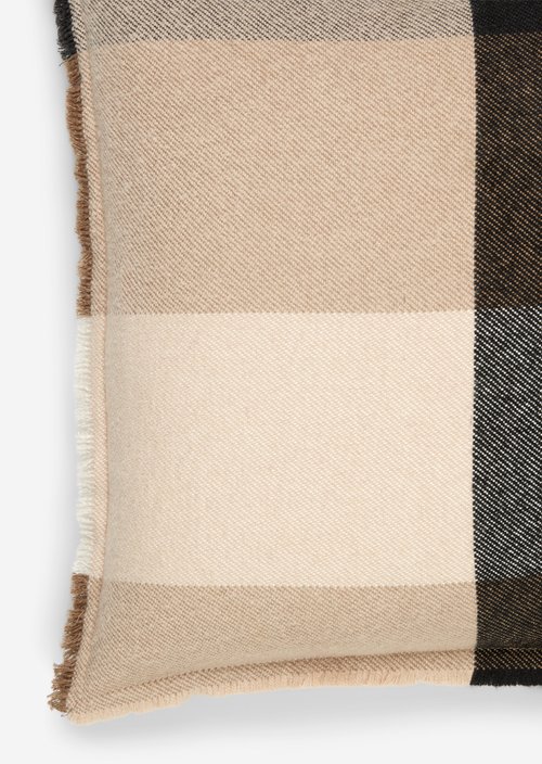 Decorative cushion model Eryk — Black