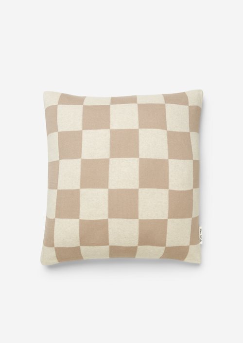 Decorative cushion model Rykki — Dark Sand