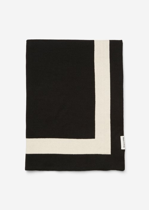 Jacquard statement plaid — Black