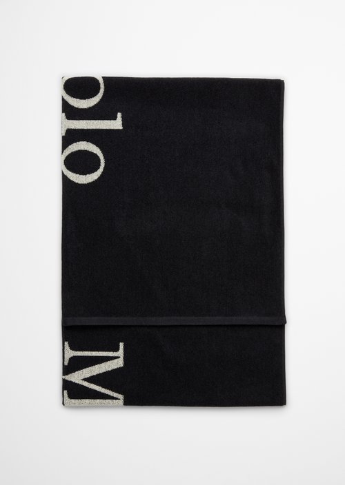 Statement beach sheet — New Black