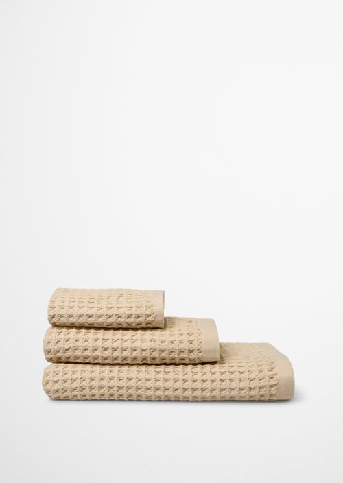 Towel model Mova — Dark Sand