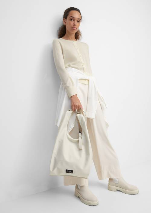 Feinstrick-Cardigan chalky sand in Frontalansicht