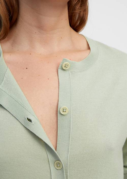 Feinstrick-Cardigan washed spearmint in Detailansicht