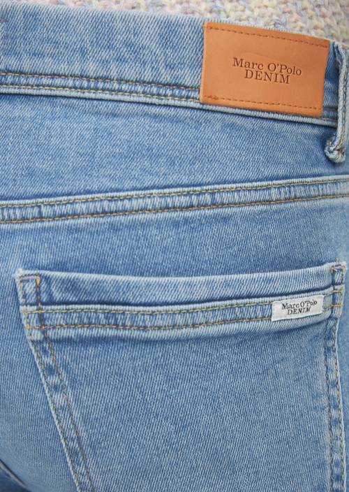 Jeans Modell ALVA slim mid waist cropped multi/worn light cobalt blue in Detailansicht