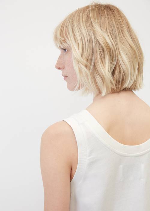 Loose jersey sleeveless top white in detail view