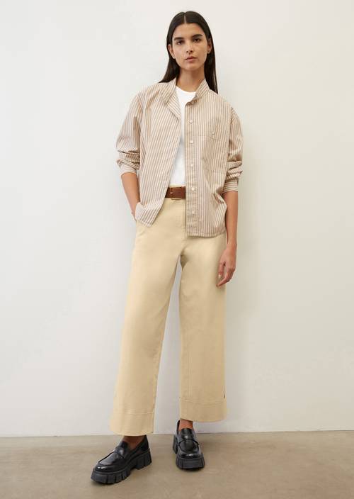 Gestreifte Stehkragen-Bluse Multi in Frontalansicht