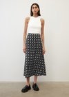 DRY FLOWER VELOUR SKIRT(S GREY): AMERI: WOMENS｜ STUDIOUS