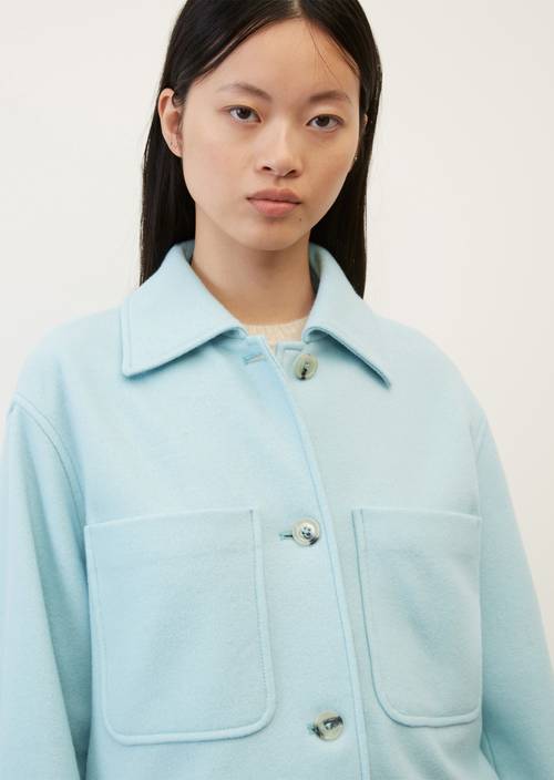 Elegant jersey shirt jacket frozen blue in detail view