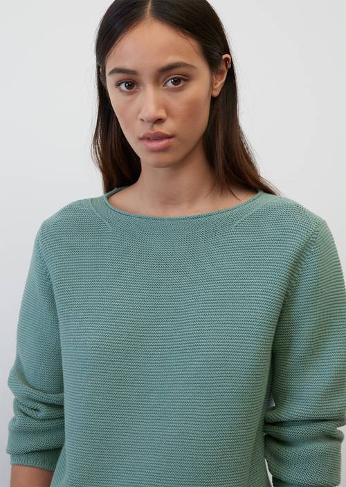 Knitted jumper lake green in detail view