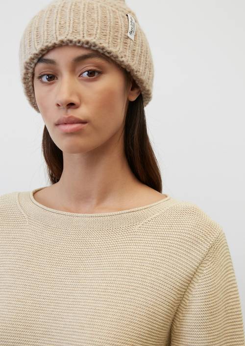 Knitted jumper frosty sand melange in detail view