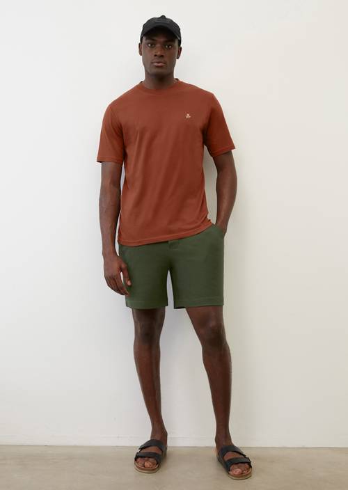 Basic-T-Shirt regular rustic brick in Frontalansicht