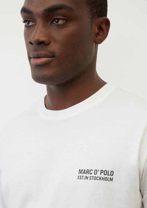 Basic-T-Shirt regular white in Detailansicht