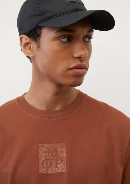 Basic-T-Shirt regular rustic brick in Detailansicht