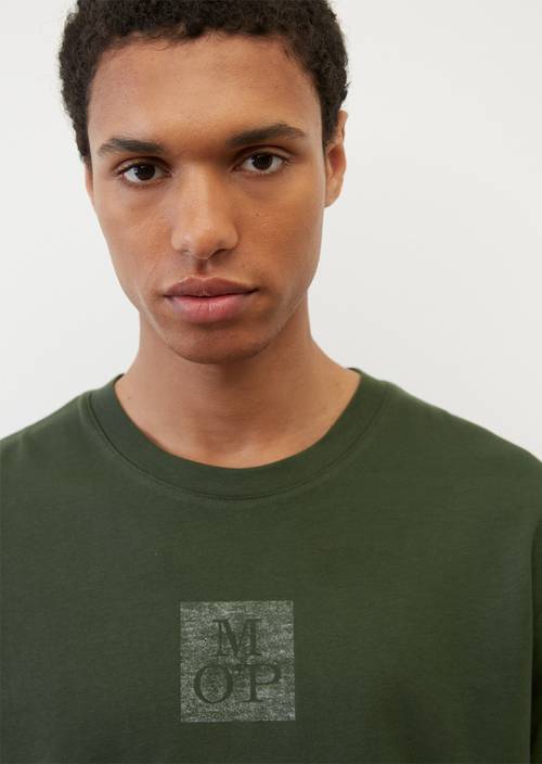 Basic-T-Shirt regular deep well in Detailansicht