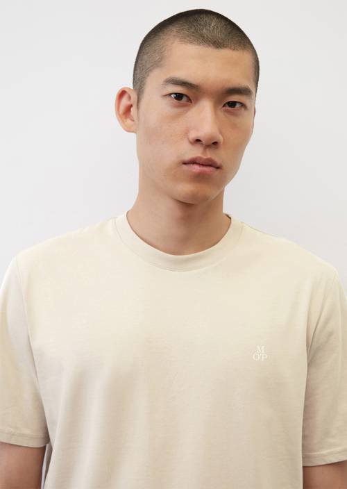 Basic T-shirt regular natural in vooraanzicht