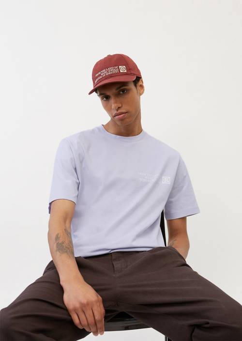 T-shirt van biologisch katoen regular dried lavender in vooraanzicht