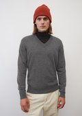 Lambswool V-neck jumper, regular fit in a blend of soft new wool