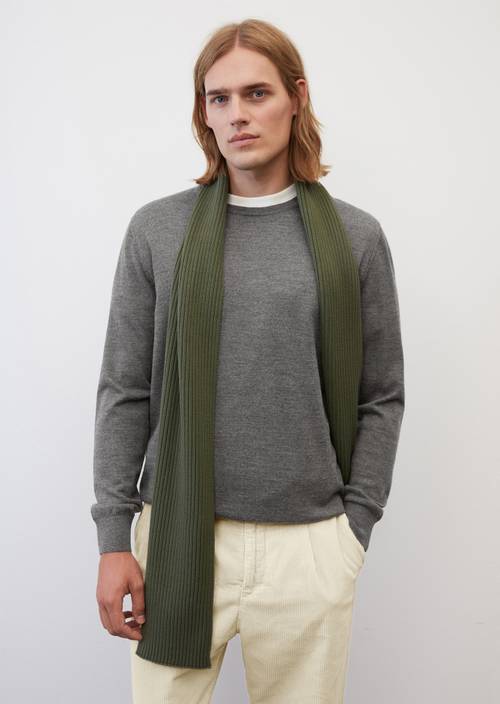 Pull-over à col rond en laine mérinos graphite grey melange en vue de face