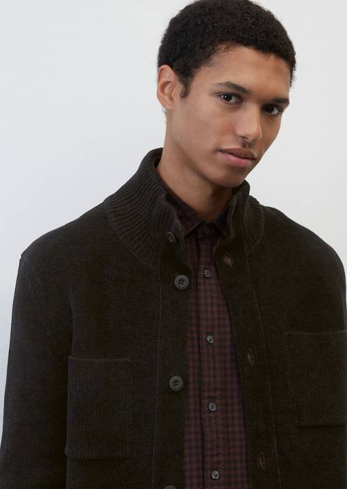 Sportief vest van chenille relaxed black in detailaanzicht