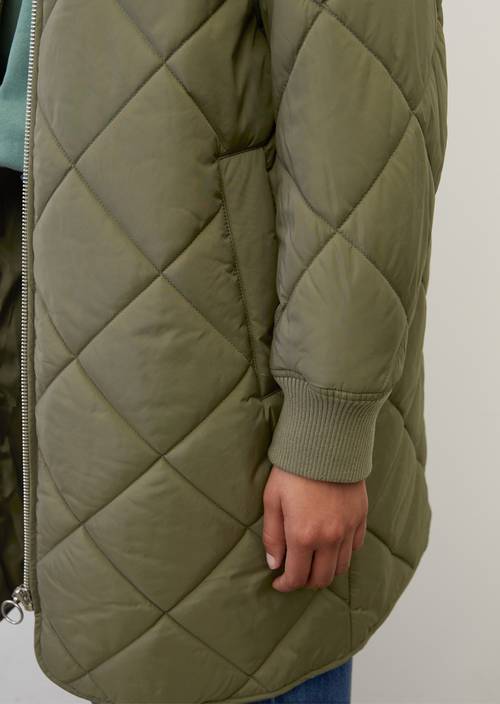 Bomber-Steppmantel olive gray in Detailansicht