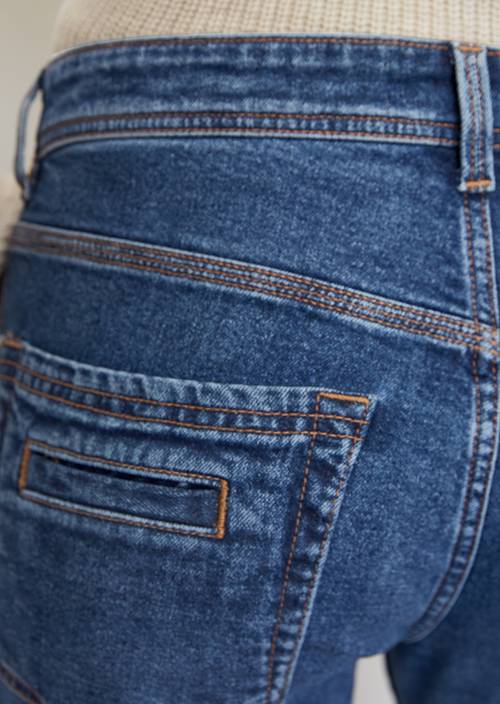 Jeans Modell THEDA boyfriend Authentic mid blue wash in Detailansicht