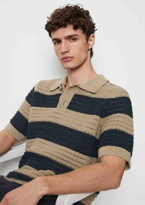 Dzianinowa koszulka polo regular Medium Beige w widoku z przodu