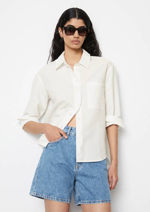 Blusa relajada Silky White en vista frontal