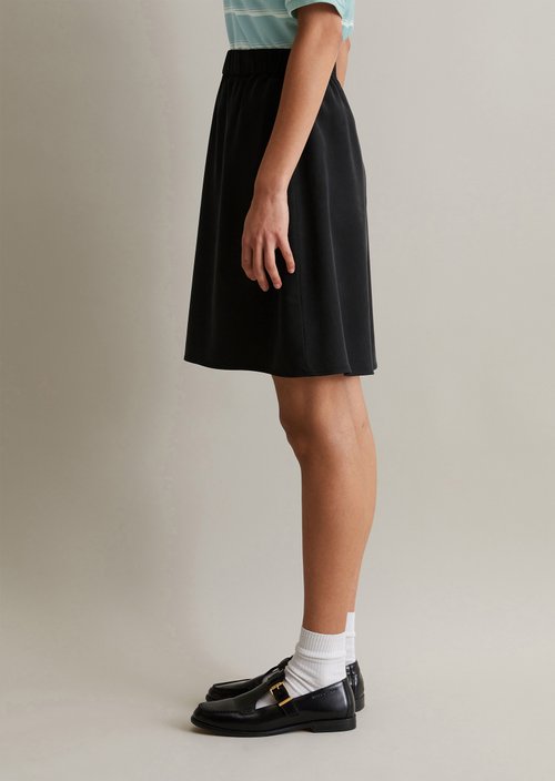 Flared skirt — Black
