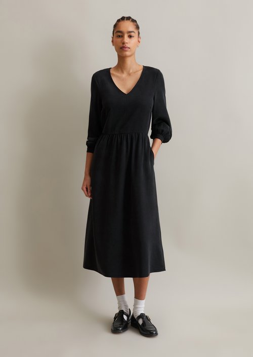 Dress relaxed — Black