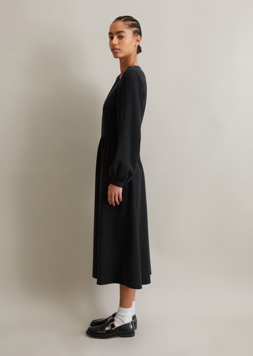 Dress relaxed — Black