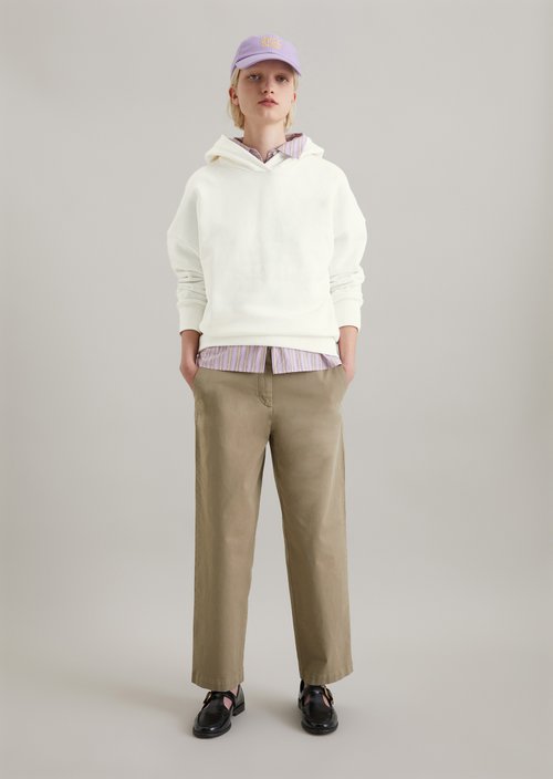 Chino relaxed cropped — Dusky Green