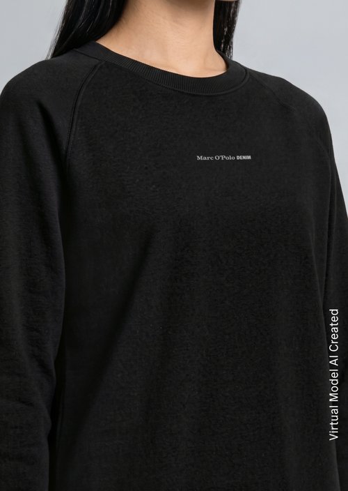 Sweatshirt — Black