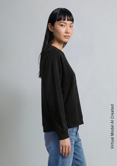 Sweatshirt — Black