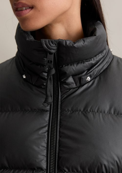 Regular down puffer jacket — Black