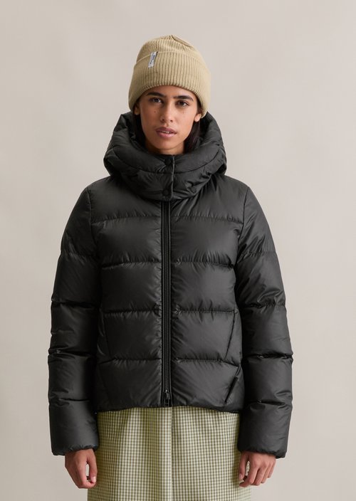 Regular down puffer jacket — Black