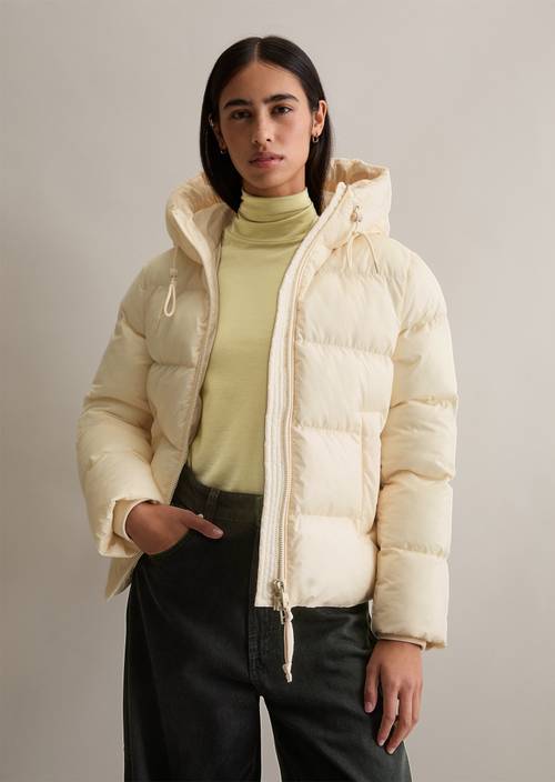 Puffer bunda s kapucí regular White Blush v předním pohledu