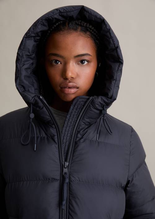 Puffer bunda s kapucí regular Blue Depths v detailním pohledu