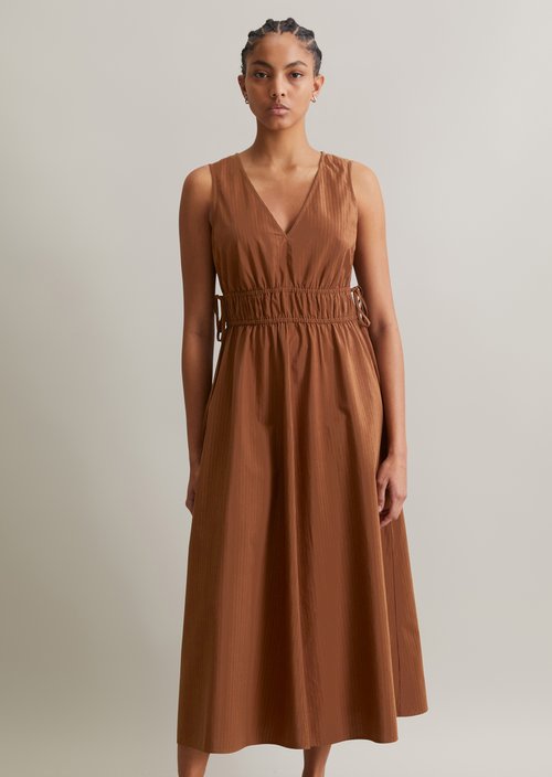 Shaped cotton dress — Melted Chocolate