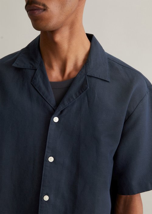 Regular short-sleeved shirt — True Navy