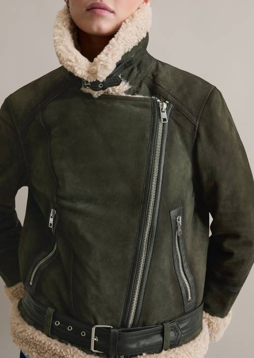 Suède jas regular Pineneedle in detailaanzicht