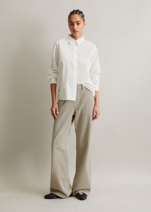 Regular blouse with pleat detail — Silky White