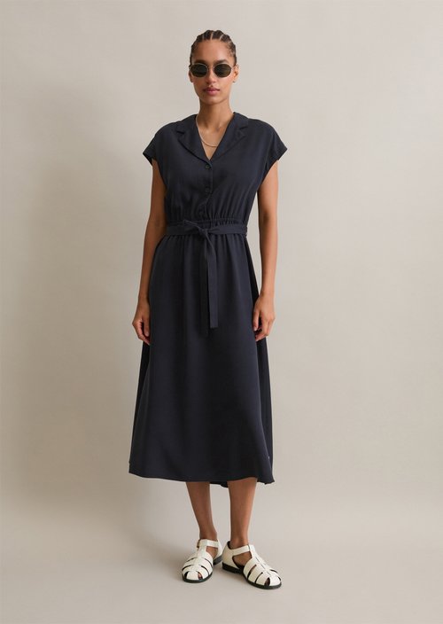 Dress relaxed — Blue Depths