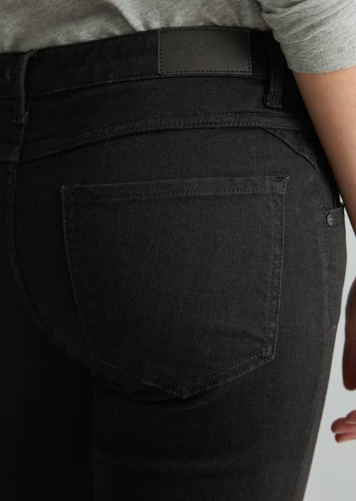 Jeans model Nella bootcut Black in detail view