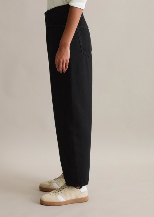 Jeans model Stine barrel cropped — Black